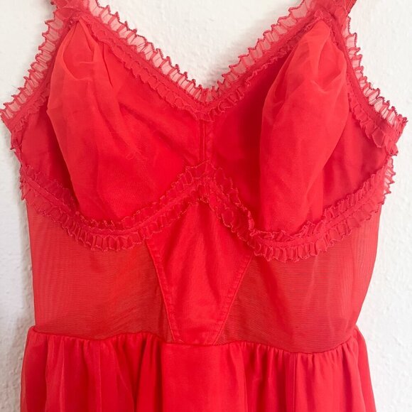 50's/60's Cherry Red Nylon Lingerie Slip Dress Vintage Lingerie Size Small - Picture 7 of 16